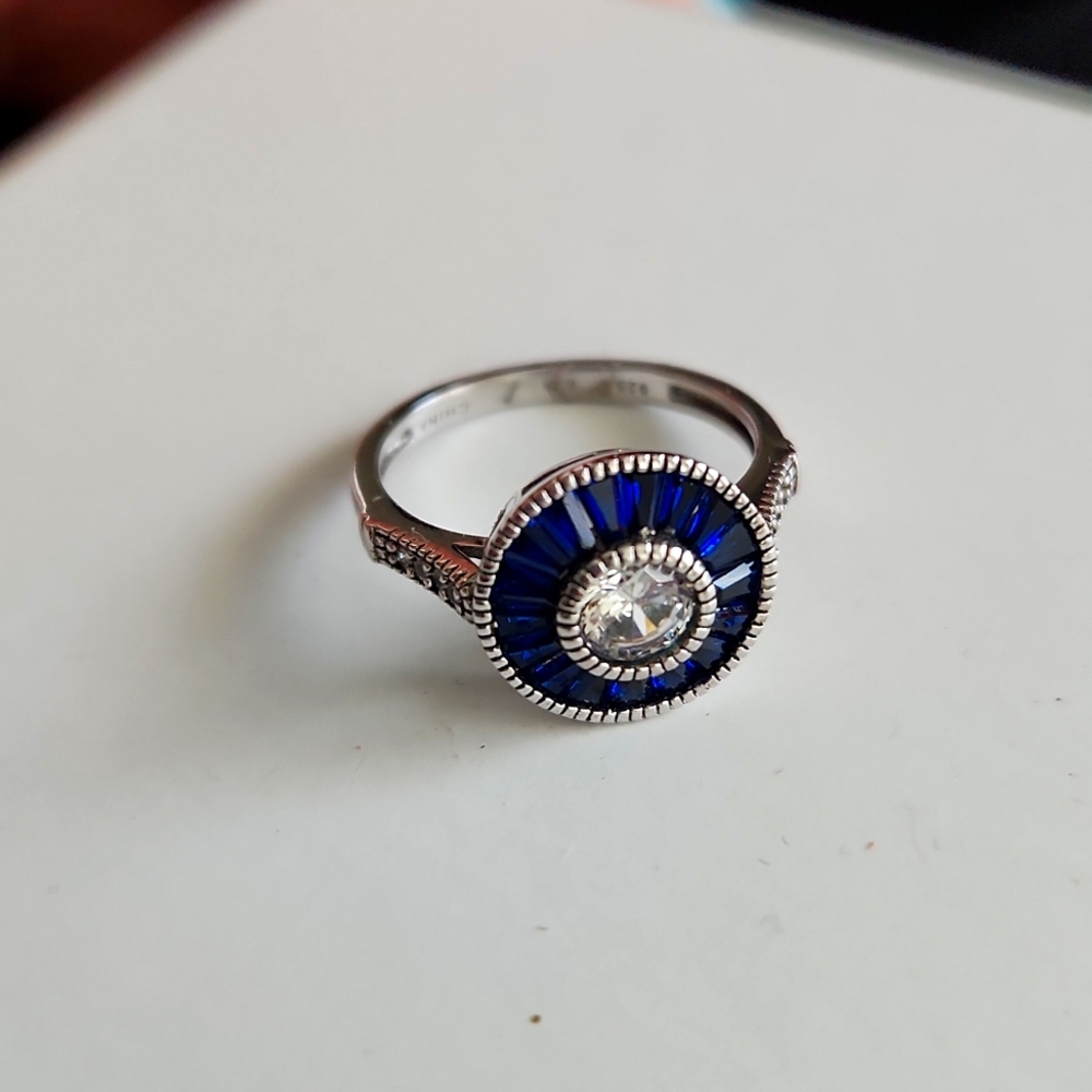 Costume ring